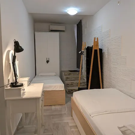 Luna * Makarska
